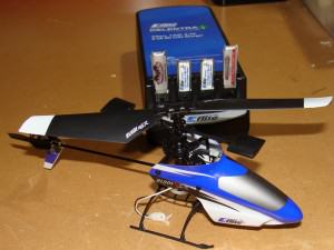 Alt View Blade mSR With Included Charger and 4 LiPo Batteries